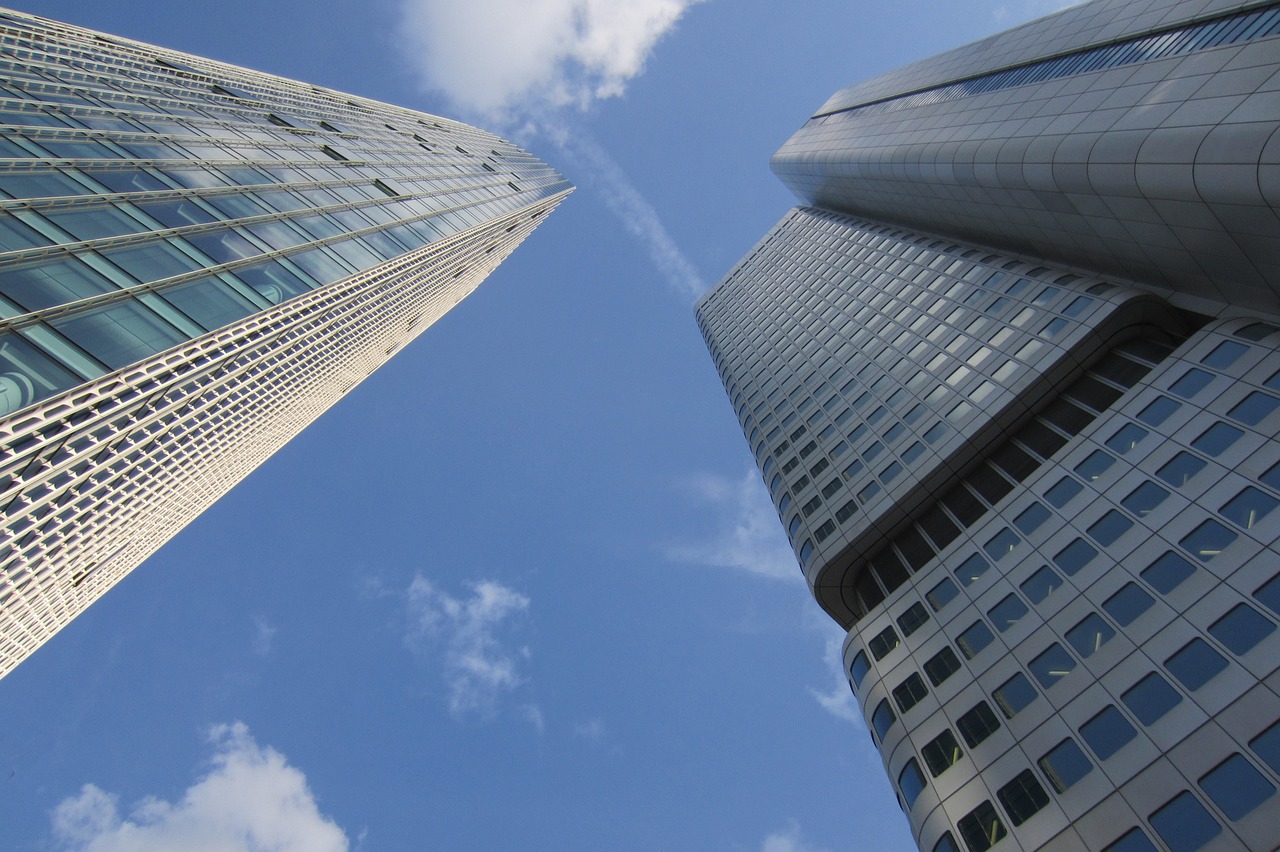 电脑主机设置与修建模拟，探索未来修建设计的数字化之路